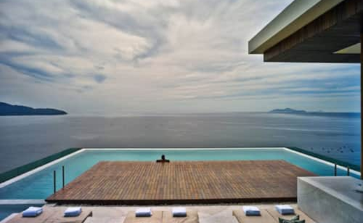 A La Carte Beachfront Lovers Bliss Studio